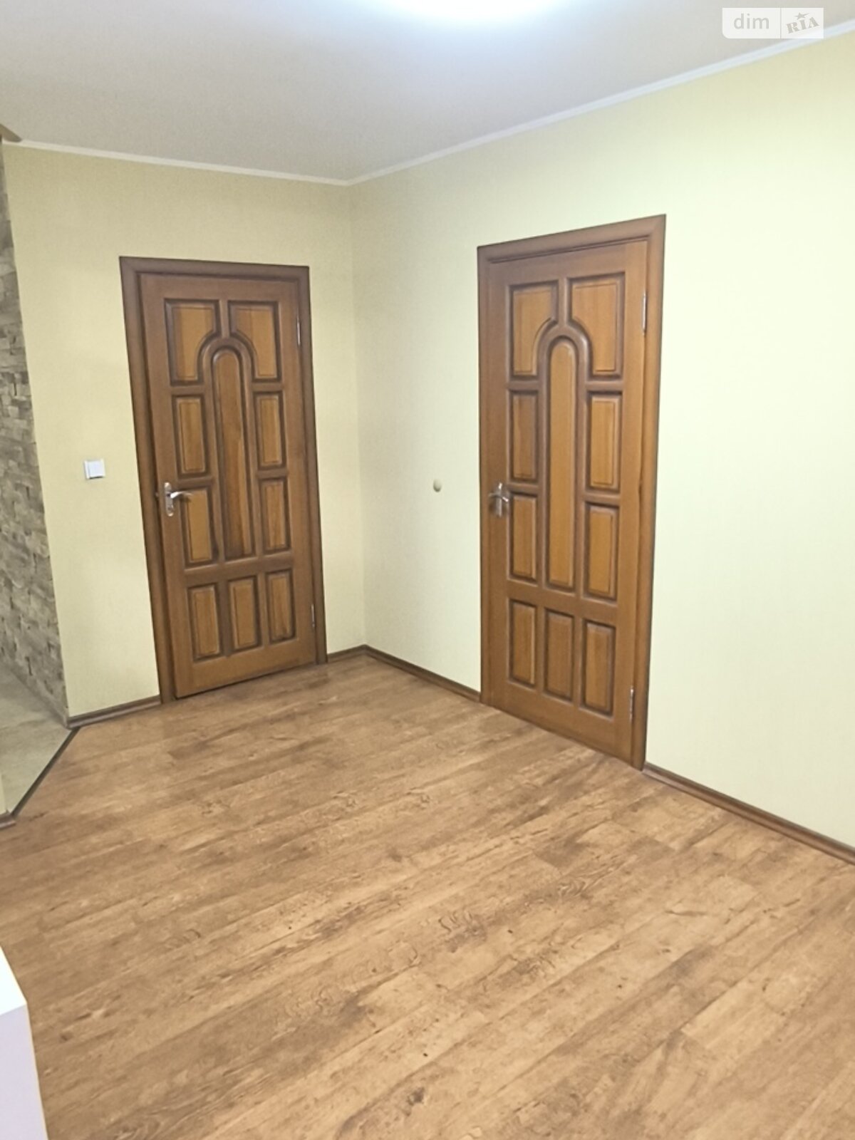 Продаж трикімнатної квартири в Кривому Розі, на вул. Віталія Матусевича 2А, район Металургійний фото 1 Продаж трикімнатної квартири в Кривому Розі, на вул. Віталія Матусевича 2А, район Металургійний фото 1