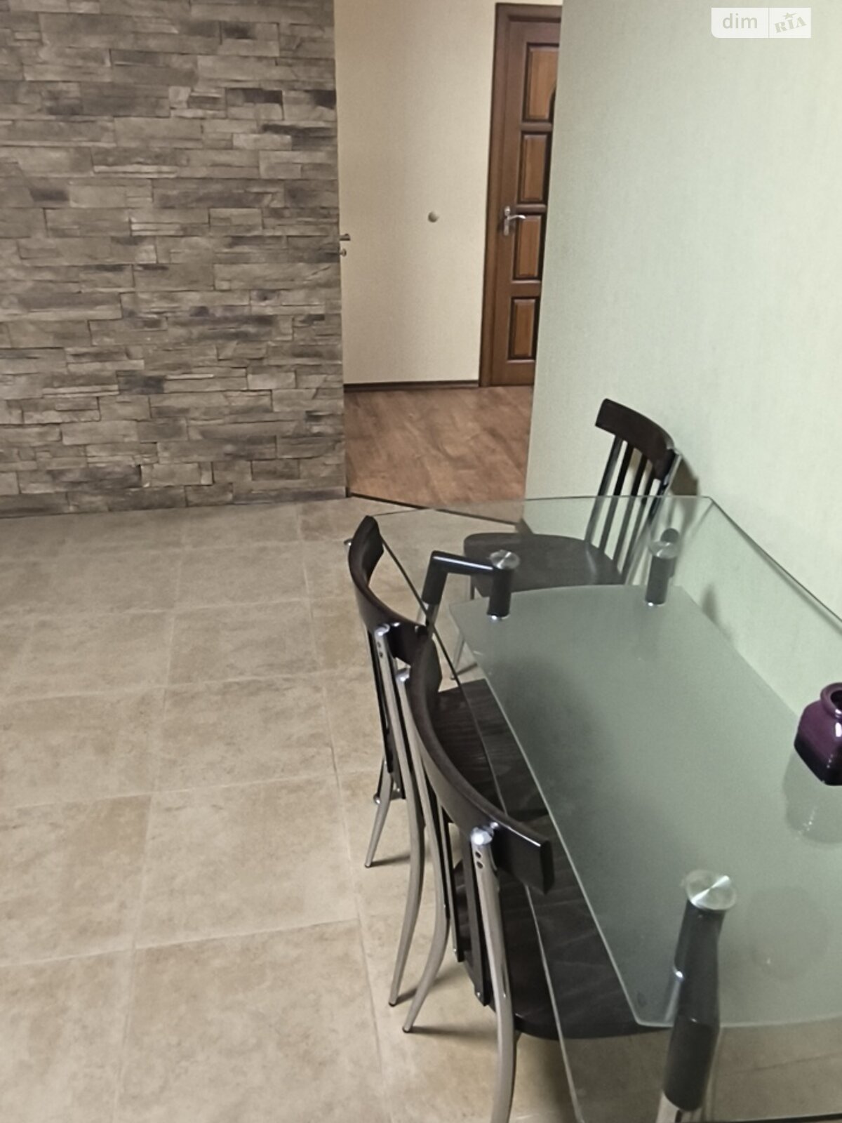 Продаж трикімнатної квартири в Кривому Розі, на вул. Віталія Матусевича 2А, район Металургійний фото 1 Продаж трикімнатної квартири в Кривому Розі, на вул. Віталія Матусевича 2А, район Металургійний фото 1