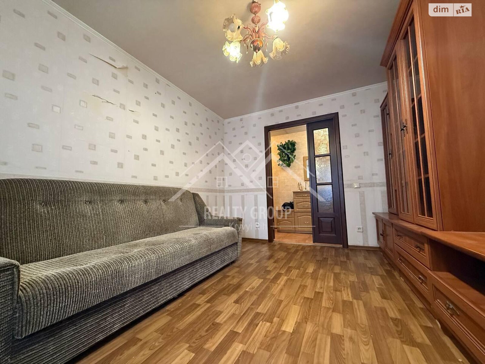 Продаж трикімнатної квартири в Кривому Розі, на вул. Віталія Матусевича 30, район Металургійний фото 1 Продаж трикімнатної квартири в Кривому Розі, на вул. Віталія Матусевича 30, район Металургійний фото 1