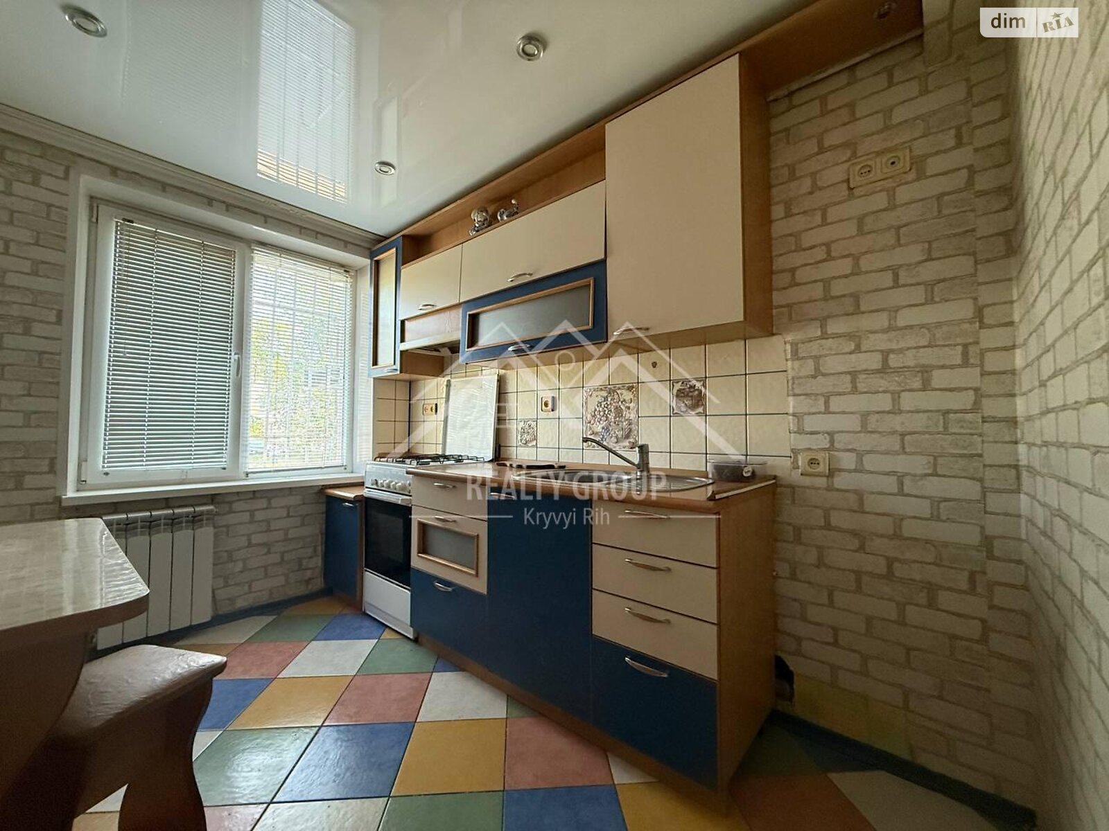 Продаж трикімнатної квартири в Кривому Розі, на вул. Віталія Матусевича 30, район Металургійний фото 1 Продаж трикімнатної квартири в Кривому Розі, на вул. Віталія Матусевича 30, район Металургійний фото 1