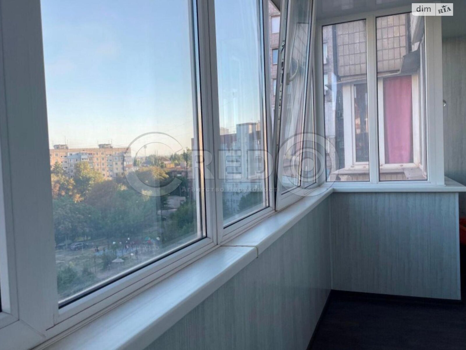 Продажа четырехкомнатной квартиры в Кривом Роге, на ул. Виталия Матусевича 4, район Металлургический фото 1