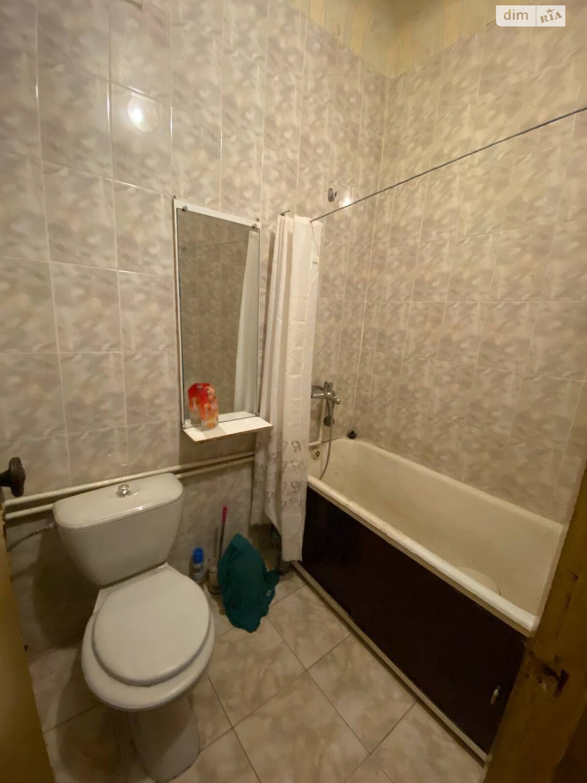 Продаж трикімнатної квартири в Кривому Розі, на вул. Вокзальна 15, район Металургійний фото 1 Продаж трикімнатної квартири в Кривому Розі, на вул. Вокзальна 15, район Металургійний фото 1