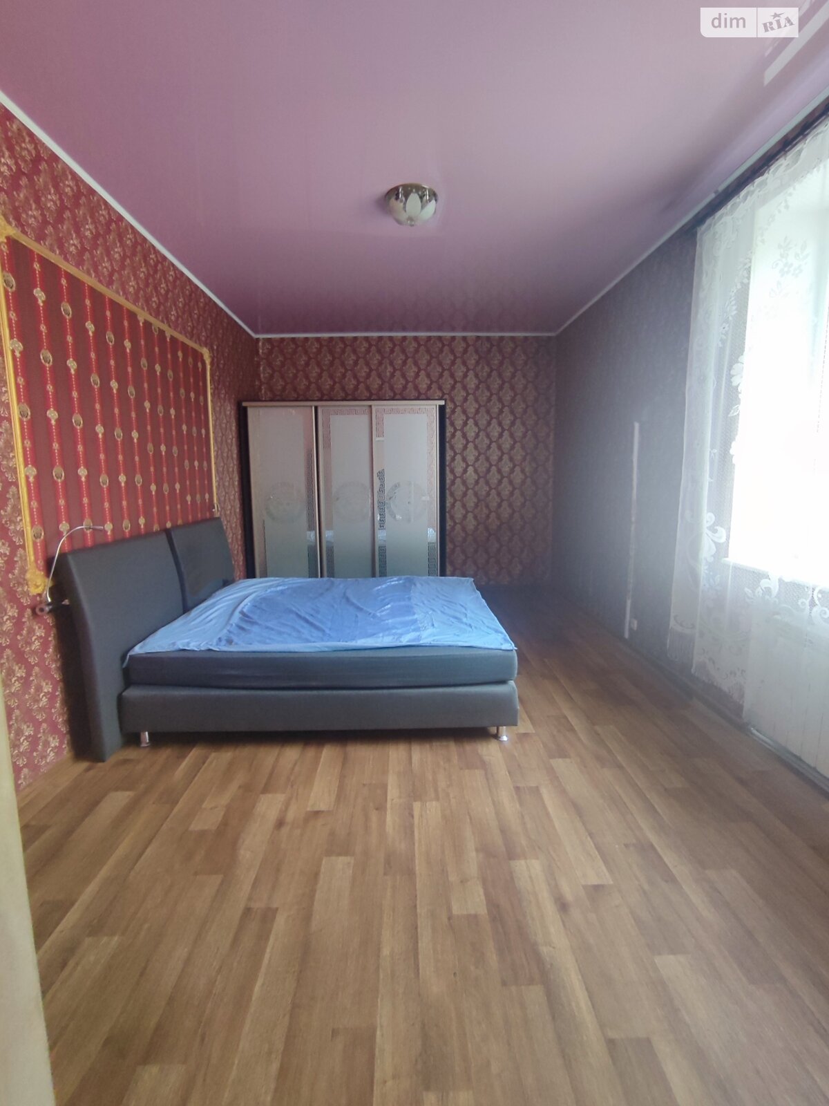 Продажа трехкомнатной квартиры в Кривом Роге, на ул. Вокзальная, район Металлургический фото 1 Продажа трехкомнатной квартиры в Кривом Роге, на ул. Вокзальная, район Металлургический фото 1