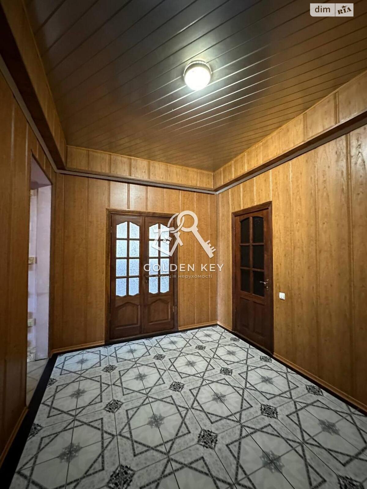 Продажа трехкомнатной квартиры в Кривом Роге, на ул. Вокзальная 4, район Металлургический фото 1 Продажа трехкомнатной квартиры в Кривом Роге, на ул. Вокзальная 4, район Металлургический фото 1