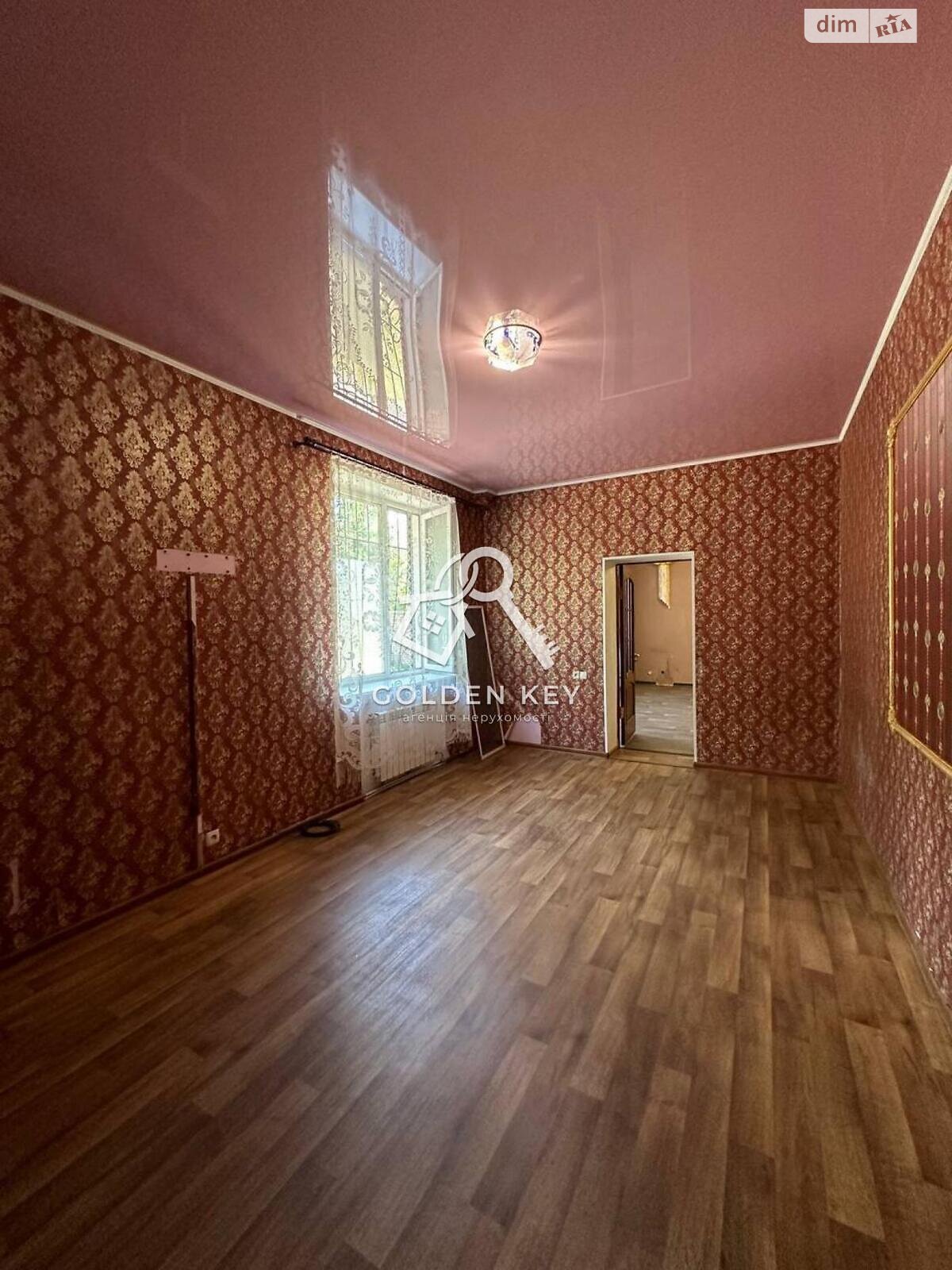 Продажа трехкомнатной квартиры в Кривом Роге, на ул. Вокзальная 4, район Металлургический фото 1 Продажа трехкомнатной квартиры в Кривом Роге, на ул. Вокзальная 4, район Металлургический фото 1