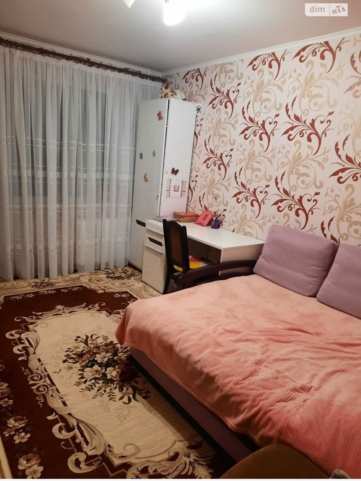 Продаж трикімнатної квартири в Кривому Розі, на вул. 4-й Зарічний мікрорайон 10, район Покровський фото 1