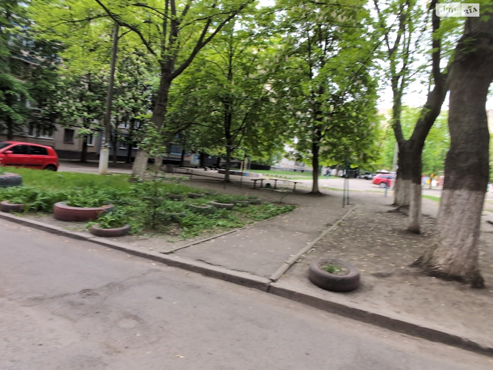 Продаж двокімнатної квартири в Кривому Розі, на вул. 5-й Зарічний мікрорайон 17, кв. 50, район Покровський фото 1 Продаж двокімнатної квартири в Кривому Розі, на вул. 5-й Зарічний мікрорайон 17, кв. 50, район Покровський фото 1