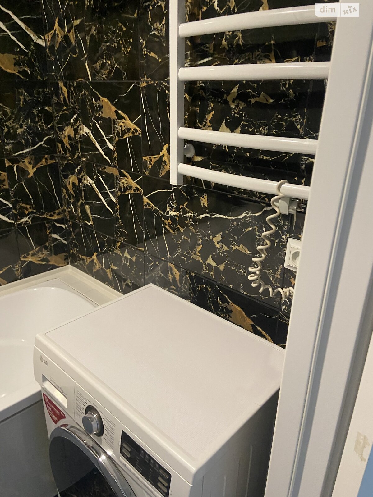 Продажа трехкомнатной квартиры в Кривом Роге, на ул. 5-й Заречный микрорайон 85, район Покровский фото 1 Продажа трехкомнатной квартиры в Кривом Роге, на ул. 5-й Заречный микрорайон 85, район Покровский фото 1