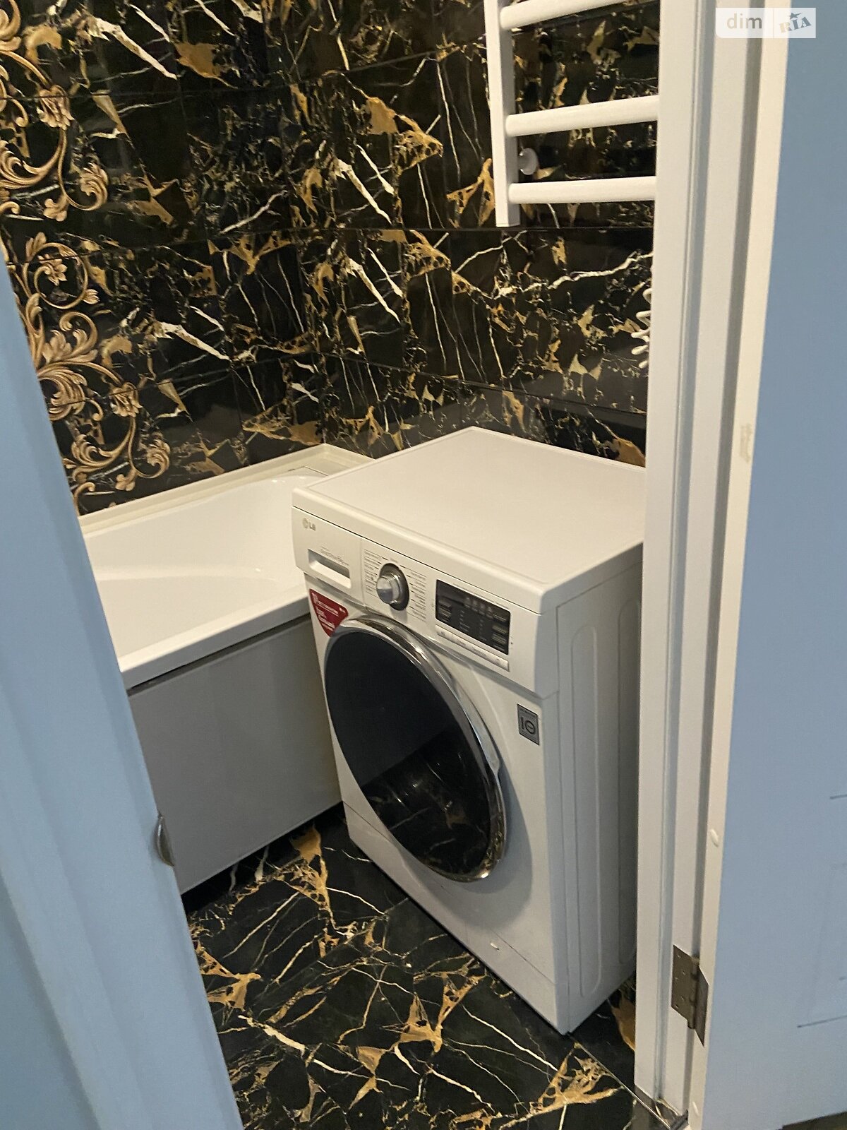 Продажа трехкомнатной квартиры в Кривом Роге, на ул. 5-й Заречный микрорайон 85, район Покровский фото 1 Продажа трехкомнатной квартиры в Кривом Роге, на ул. 5-й Заречный микрорайон 85, район Покровский фото 1