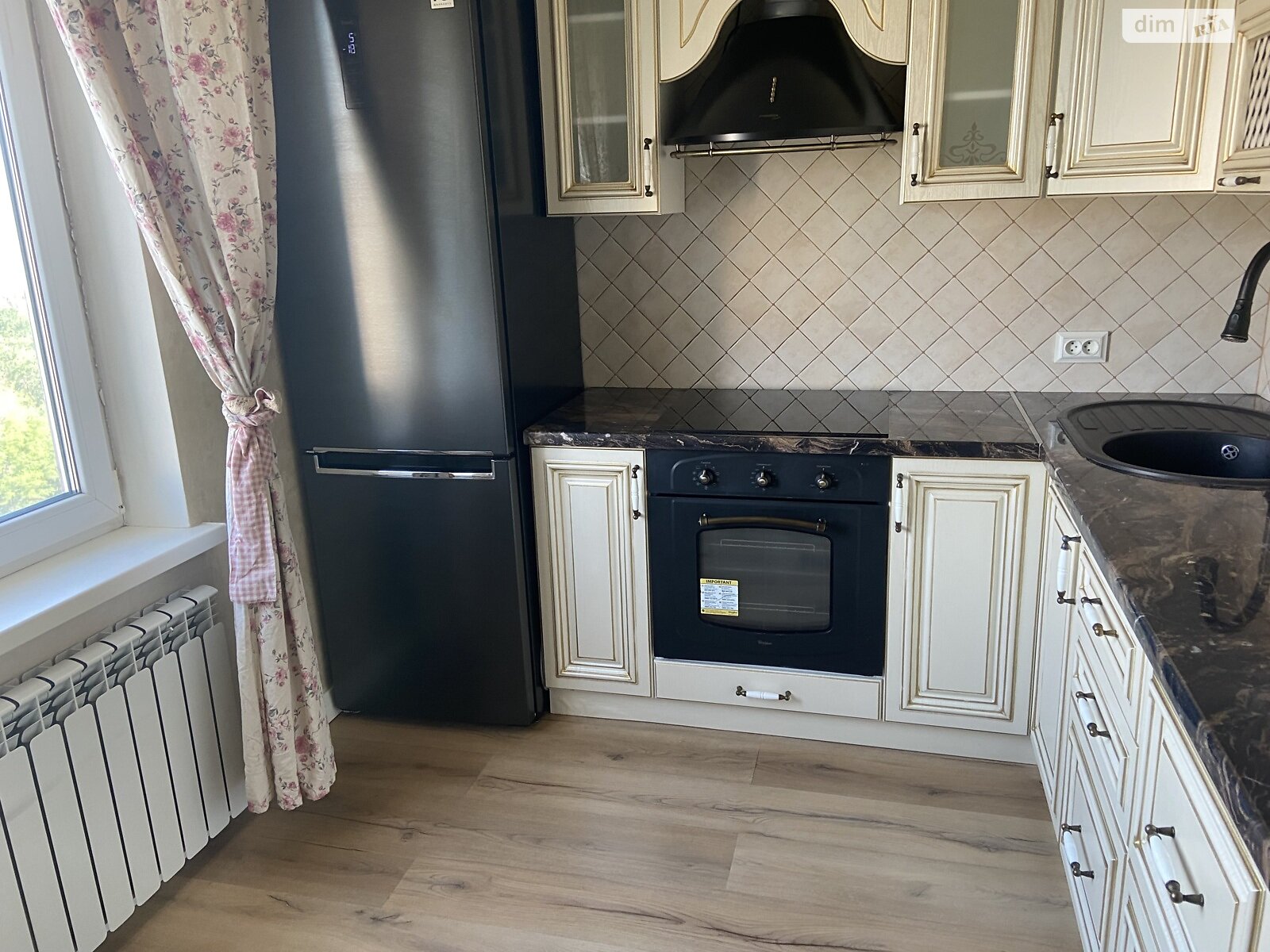 Продажа трехкомнатной квартиры в Кривом Роге, на ул. 5-й Заречный микрорайон 85, район Покровский фото 1 Продажа трехкомнатной квартиры в Кривом Роге, на ул. 5-й Заречный микрорайон 85, район Покровский фото 1