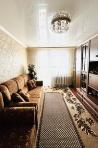 Продажа трехкомнатной квартиры в Кривом Роге, на ул. 5-й Заречный микрорайон, район Покровский фото 2
