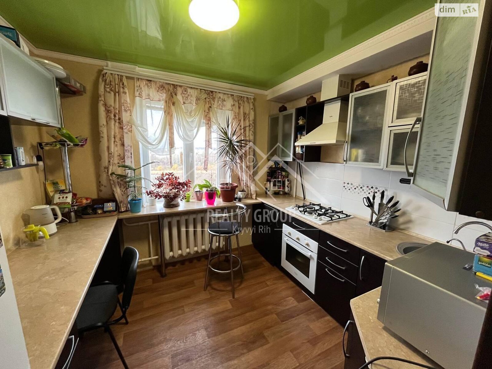 Продаж чотирикімнатної квартири в Кривому Розі, на вул. 5-й Зарічний мікрорайон 91, район Покровський фото 1 Продаж чотирикімнатної квартири в Кривому Розі, на вул. 5-й Зарічний мікрорайон 91, район Покровський фото 1