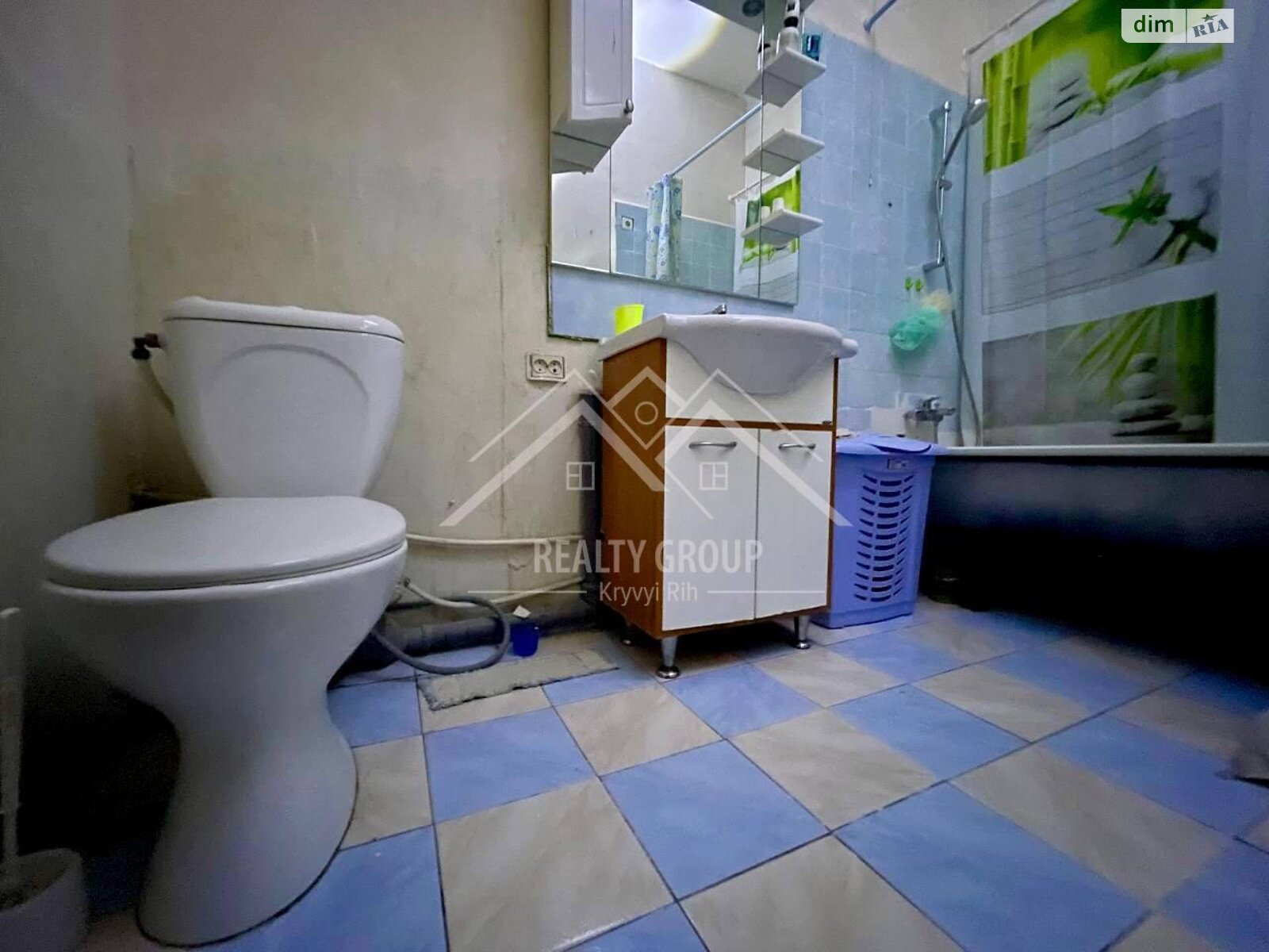 Продажа двухкомнатной квартиры в Кривом Роге, на ул. Армавирская(Джона Маккейна) 5, район Покровский фото 1