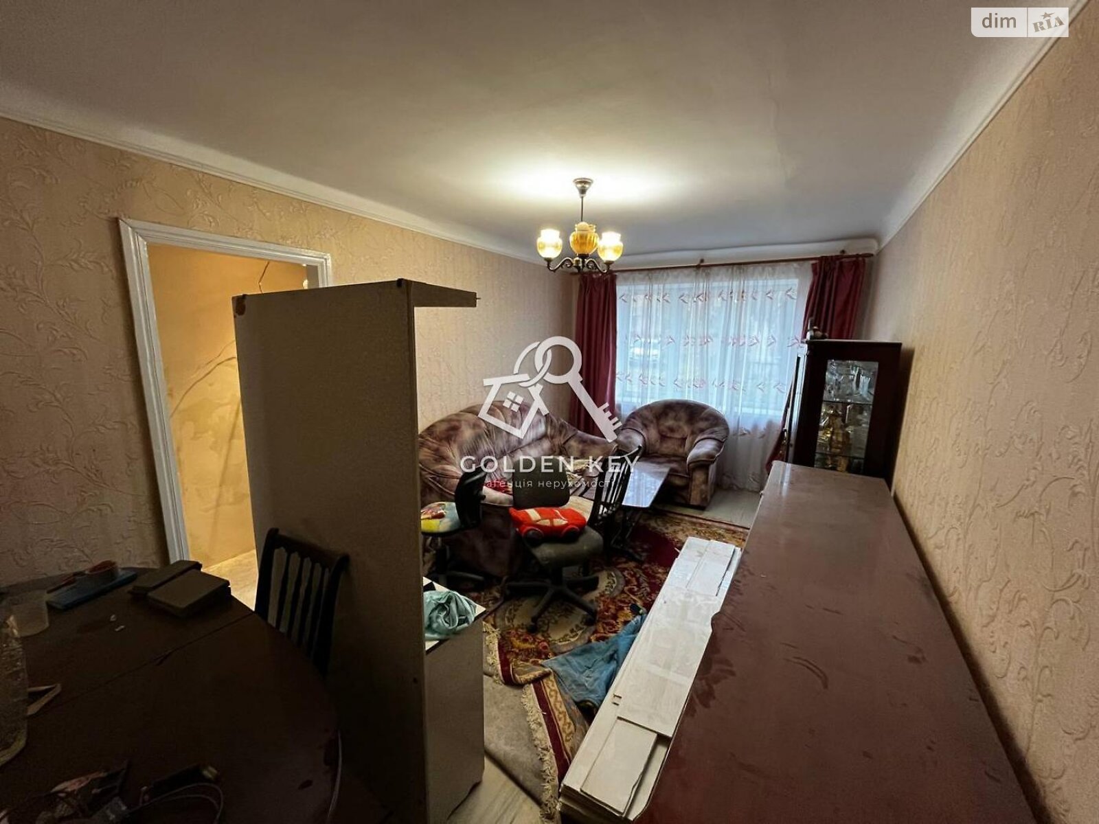 Продажа трехкомнатной квартиры в Кривом Роге, на пер. Бутлерова 6, район Покровский фото 1