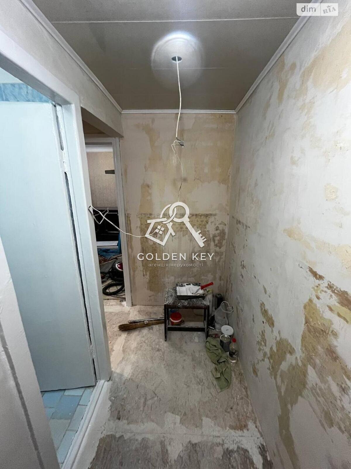 Продажа трехкомнатной квартиры в Кривом Роге, на пер. Бутлерова 6, район Покровский фото 1