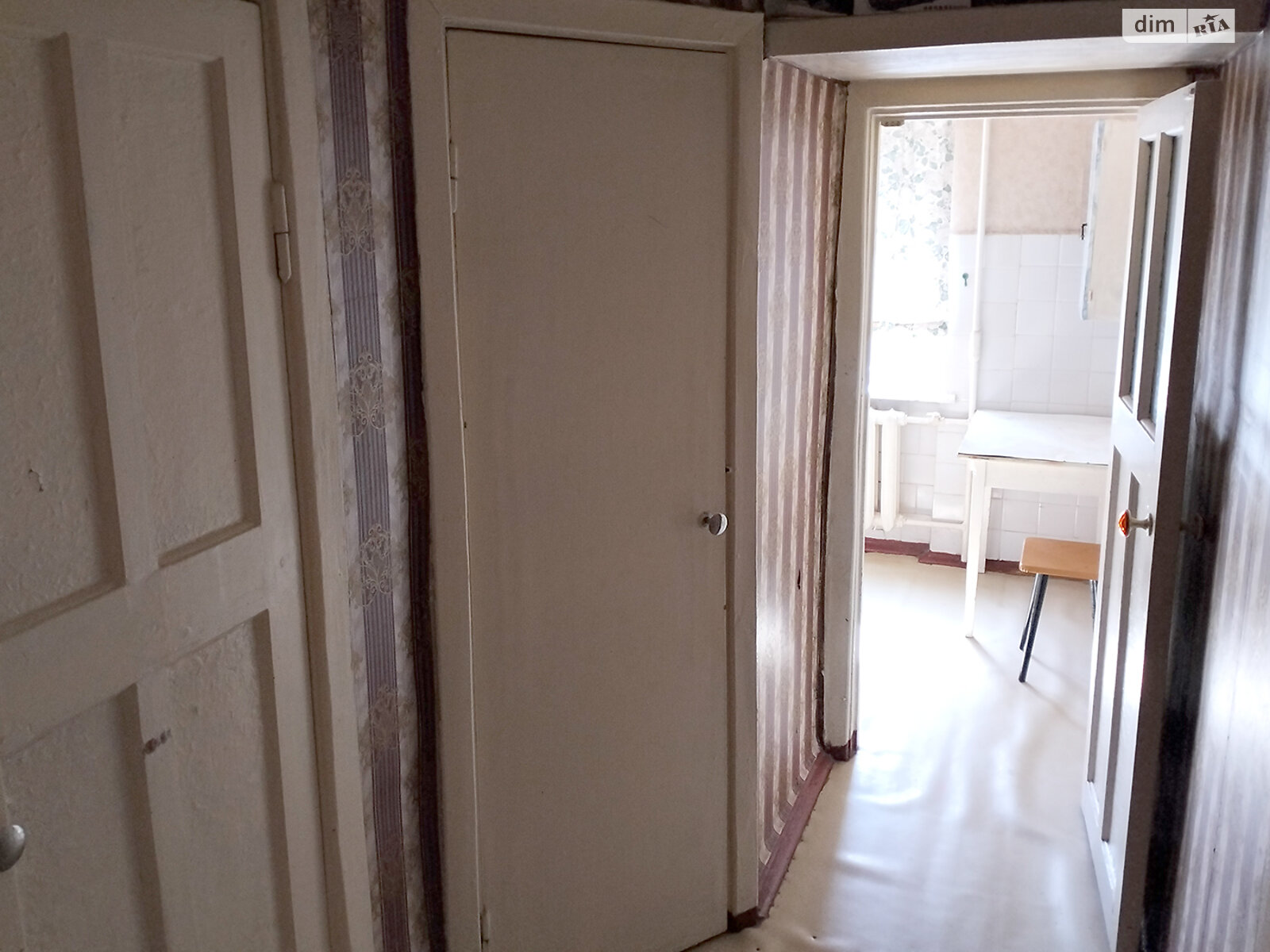 Продажа трехкомнатной квартиры в Кривом Роге, на ул. Эдуарда Фукса 67, район Покровский фото 1 Продажа трехкомнатной квартиры в Кривом Роге, на ул. Эдуарда Фукса 67, район Покровский фото 1