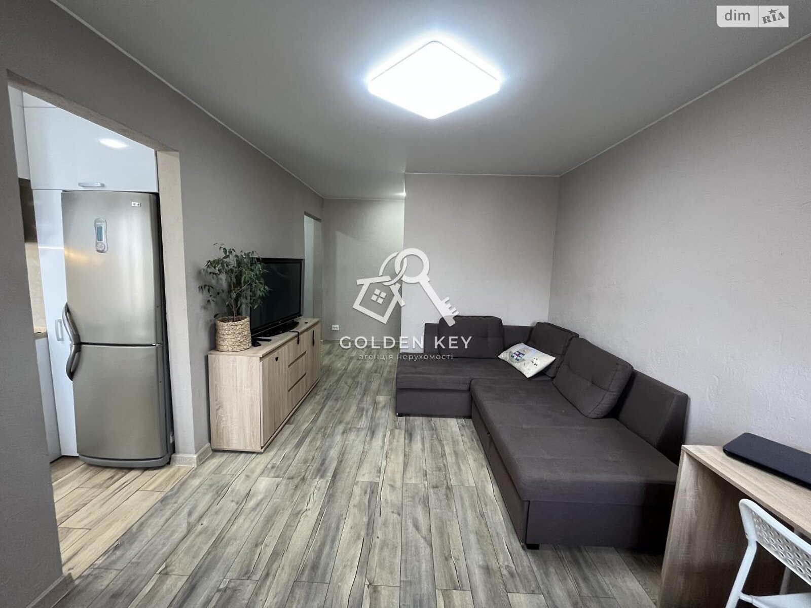 Продажа трехкомнатной квартиры в Кривом Роге, на ул. Эдуарда Фукса 56, район Покровский фото 1 Продажа трехкомнатной квартиры в Кривом Роге, на ул. Эдуарда Фукса 56, район Покровский фото 1