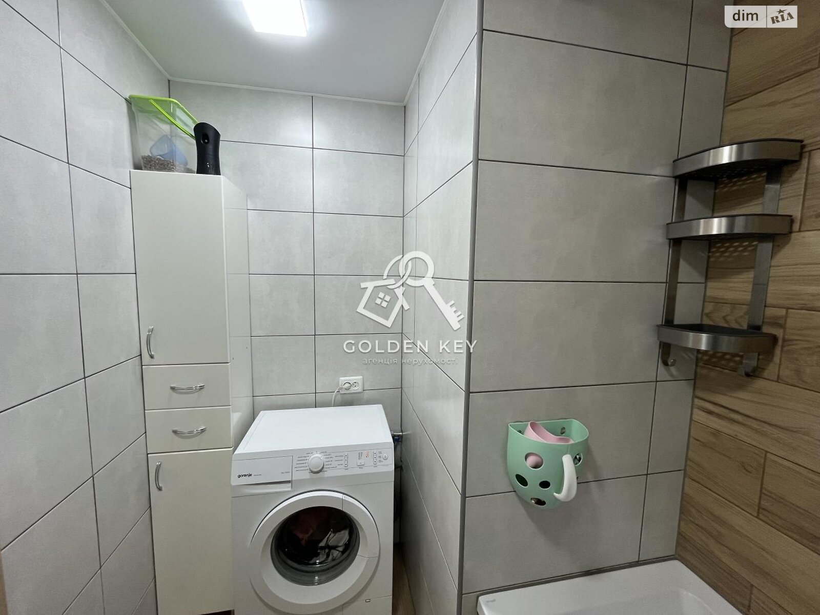 Продажа трехкомнатной квартиры в Кривом Роге, на ул. Эдуарда Фукса 56, район Покровский фото 1 Продажа трехкомнатной квартиры в Кривом Роге, на ул. Эдуарда Фукса 56, район Покровский фото 1