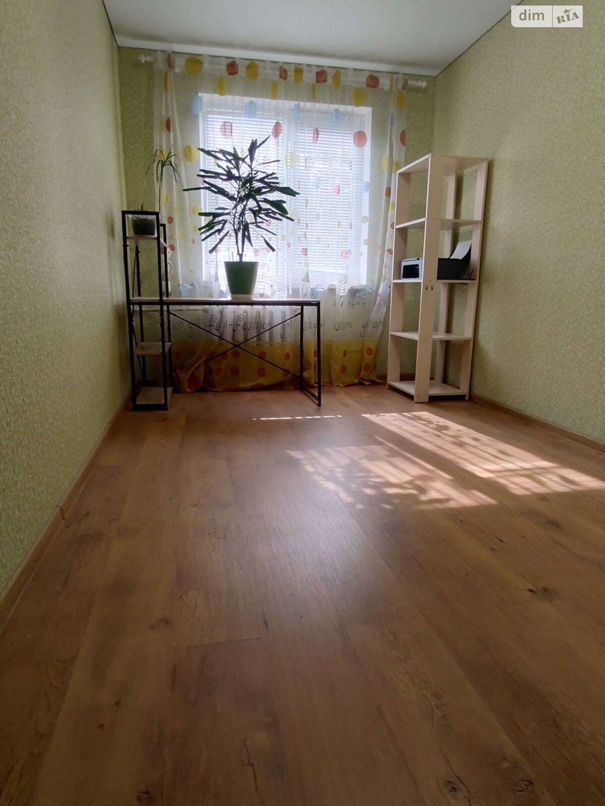 Продажа трехкомнатной квартиры в Кривом Роге, на ул. Эдуарда Фукса 47, район Покровский фото 1 Продажа трехкомнатной квартиры в Кривом Роге, на ул. Эдуарда Фукса 47, район Покровский фото 1