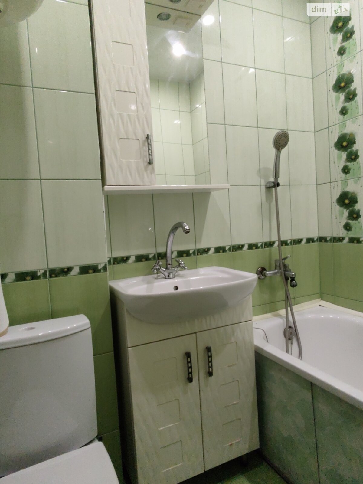 Продажа трехкомнатной квартиры в Кривом Роге, на ул. Эдуарда Фукса 47, район Покровский фото 1 Продажа трехкомнатной квартиры в Кривом Роге, на ул. Эдуарда Фукса 47, район Покровский фото 1