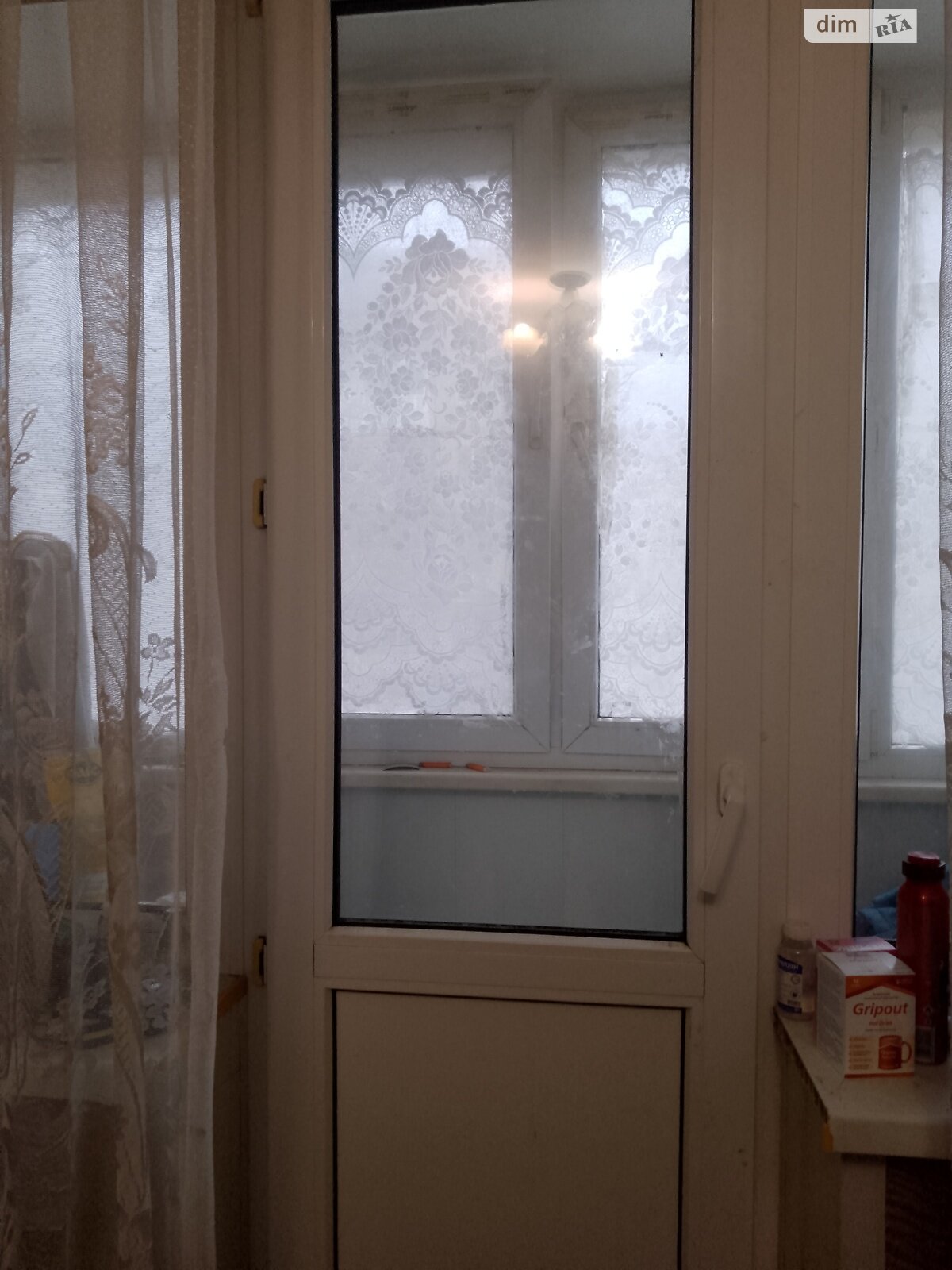Продажа двухкомнатной квартиры в Кривом Роге, на ул. Федора Караманыць, район Покровский фото 1 Продажа двухкомнатной квартиры в Кривом Роге, на ул. Федора Караманыць, район Покровский фото 1