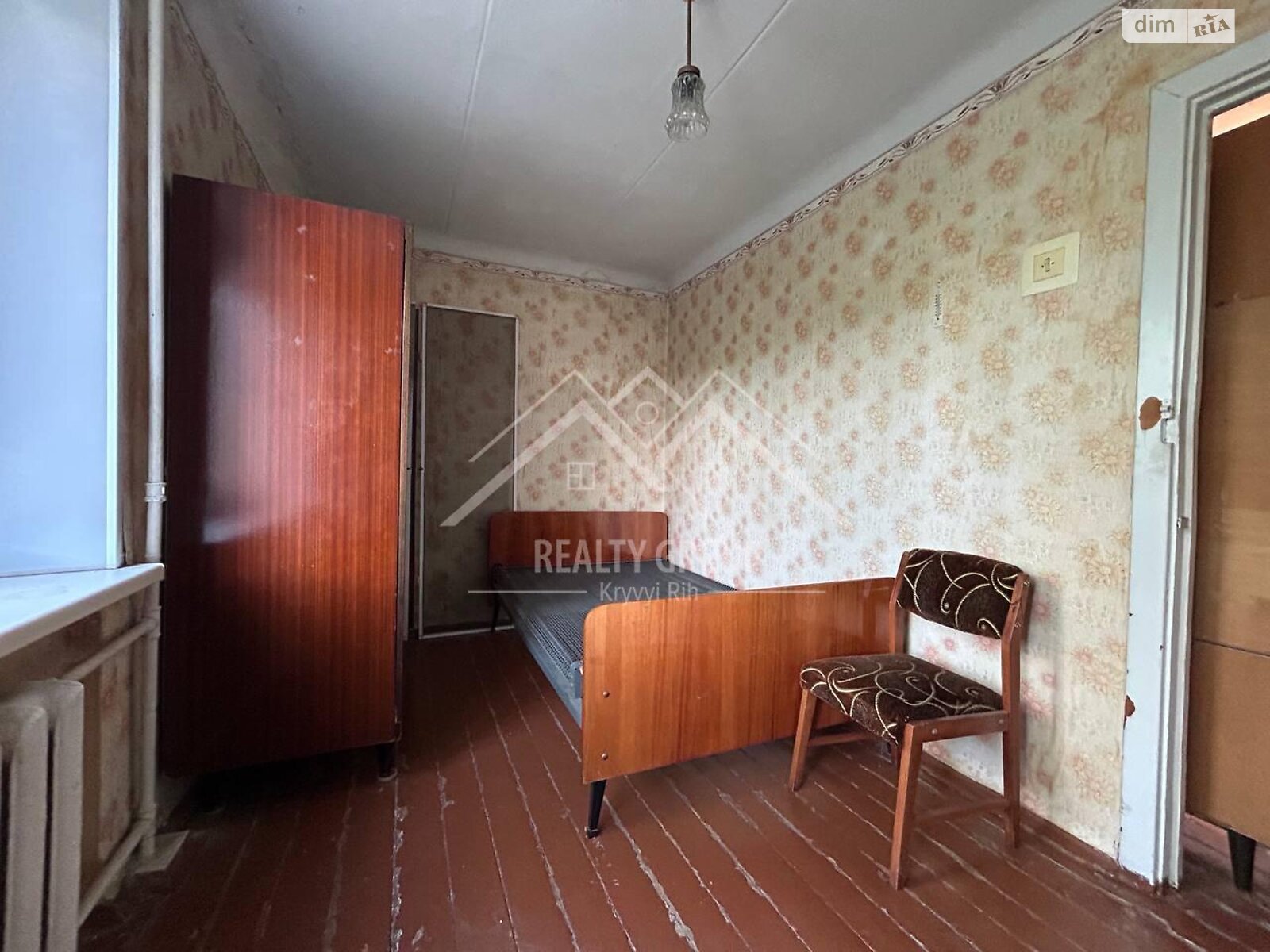 Продаж двокімнатної квартири в Кривому Розі, на вул. Федора Караманиць 32, район Покровський фото 1