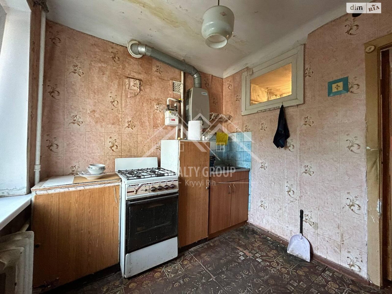 Продаж двокімнатної квартири в Кривому Розі, на вул. Федора Караманиць 32, район Покровський фото 1