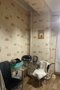 Продаж чотирикімнатної квартири в Кривому Розі, на вул. Січеславська 9, район Покровський фото 2