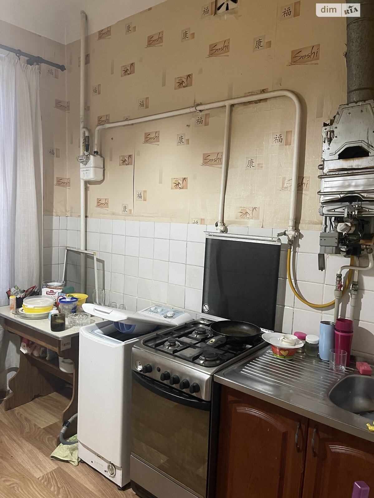 Продаж чотирикімнатної квартири в Кривому Розі, на вул. Січеславська 9, район Покровський фото 1 Продаж чотирикімнатної квартири в Кривому Розі, на вул. Січеславська 9, район Покровський фото 1