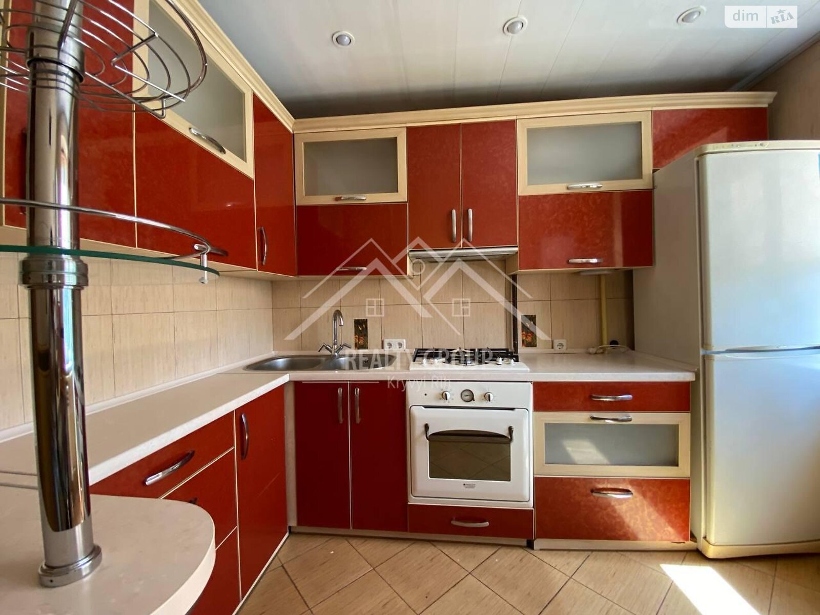 Продаж трикімнатної квартири в Кривому Розі, на бул. Миколи Вороного 28, район Покровський фото 1 Продаж трикімнатної квартири в Кривому Розі, на бул. Миколи Вороного 28, район Покровський фото 1