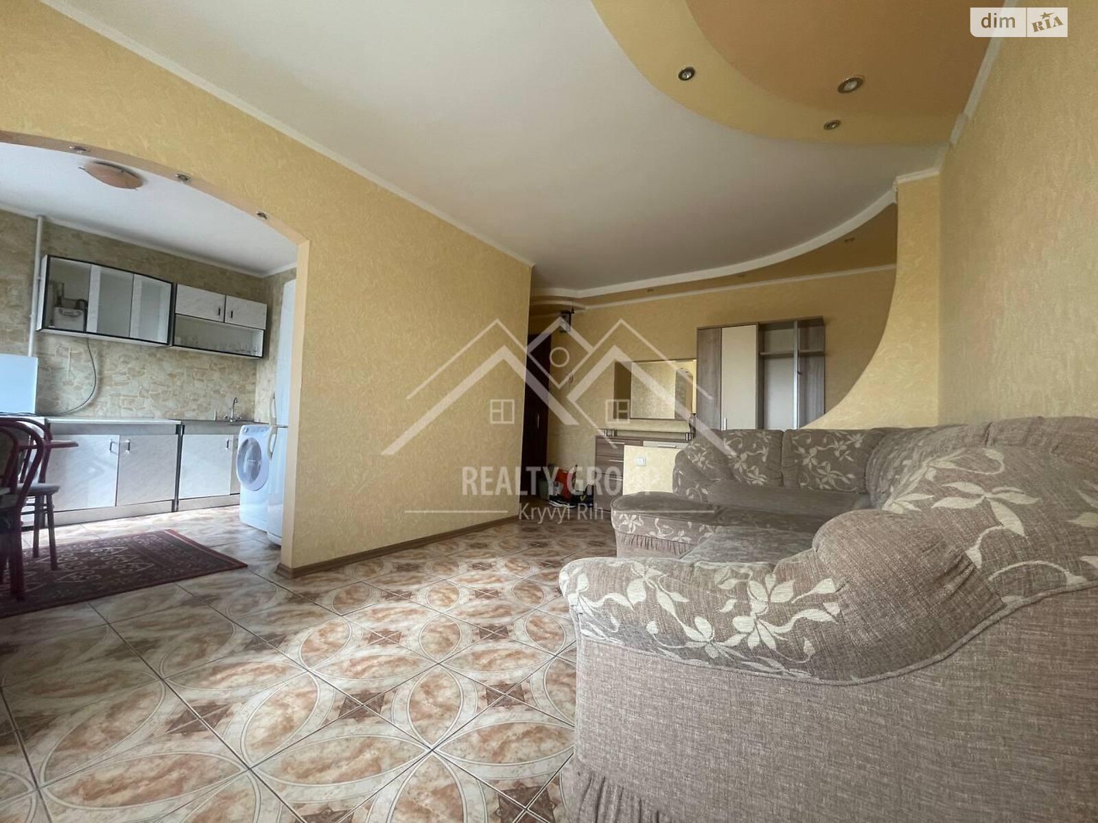 Продажа трехкомнатной квартиры в Кривом Роге, на бул. Миколи Вороного 9, район Покровский фото 1