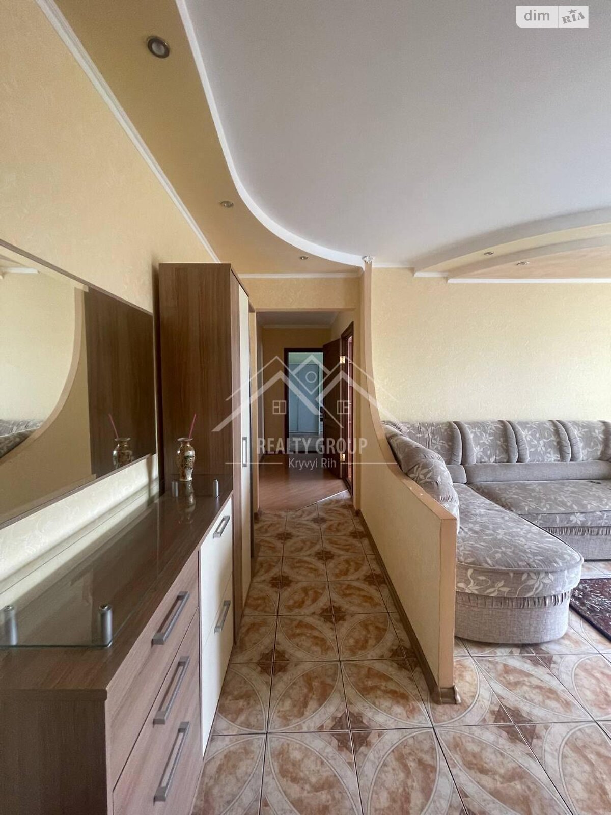 Продажа трехкомнатной квартиры в Кривом Роге, на бул. Миколи Вороного 9, район Покровский фото 1