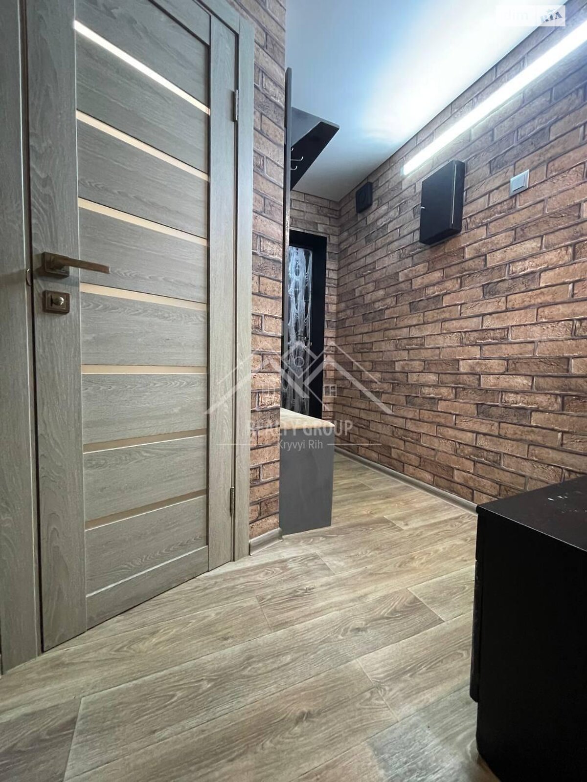 Продажа трехкомнатной квартиры в Кривом Роге, на ул. Мусоргского 26, район Покровский фото 1 Продажа трехкомнатной квартиры в Кривом Роге, на ул. Мусоргского 26, район Покровский фото 1