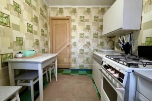 Продаж двокімнатної квартири в Кривому Розі, на вул. Миколи Світальського 13, район Покровський фото 2 Продаж двокімнатної квартири в Кривому Розі, на вул. Миколи Світальського 13, район Покровський фото 2