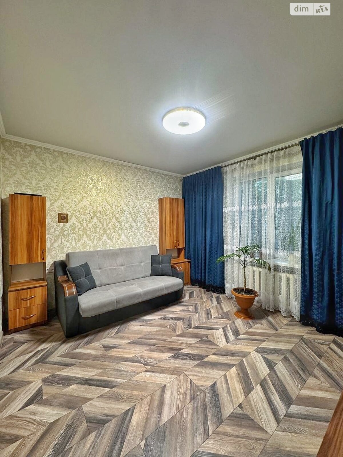 Продаж двокімнатної квартири в Кривому Розі, на вул. Миколи Зінчевського 4, кв. 45, район Покровський фото 1 Продаж двокімнатної квартири в Кривому Розі, на вул. Миколи Зінчевського 4, кв. 45, район Покровський фото 1
