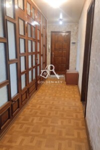 Продаж чотирикімнатної квартири в Кривому Розі, на вул. Рекордна 5А, район Покровський фото 2