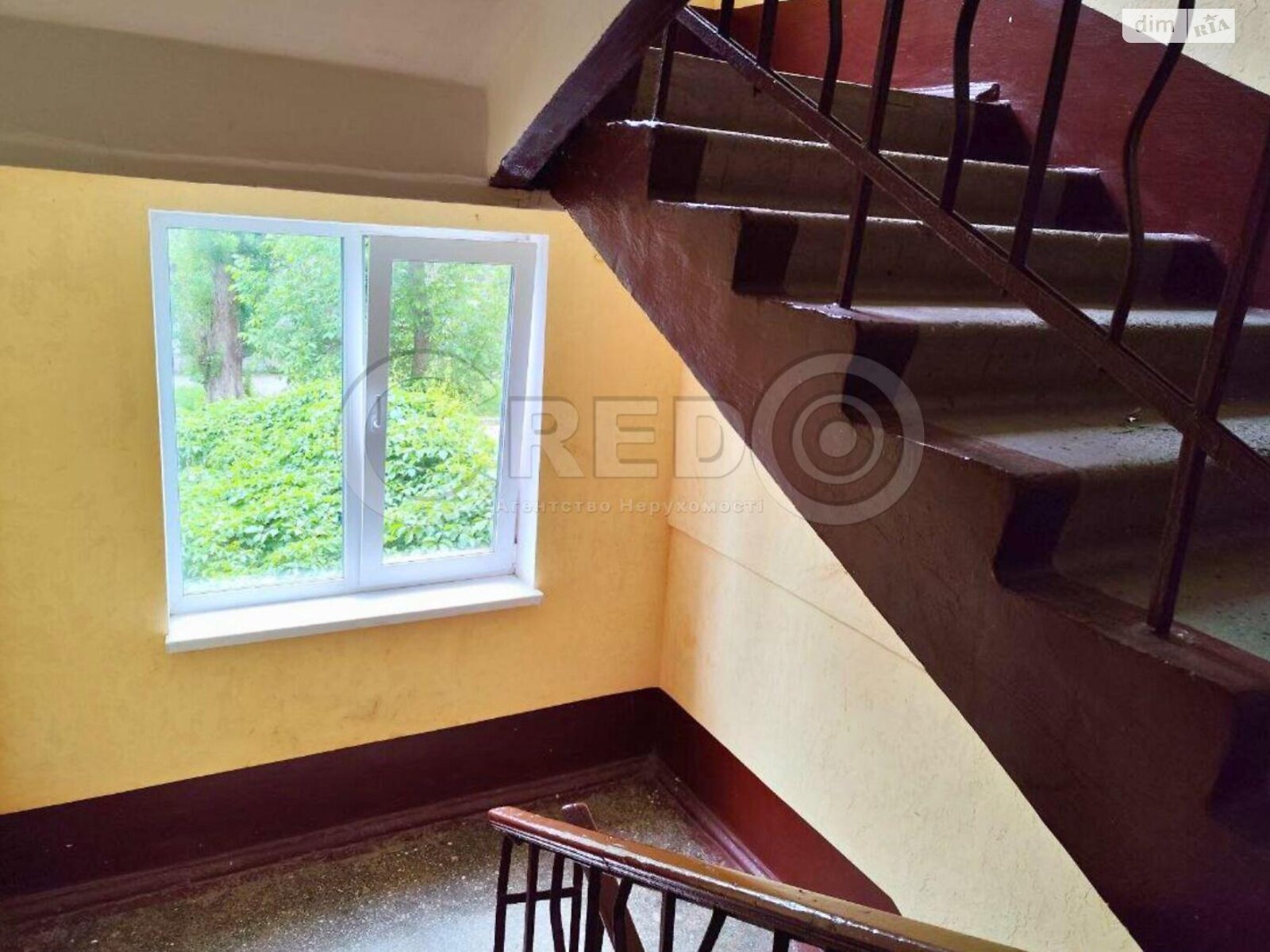Продажа двухкомнатной квартиры в Кривом Роге, на ул. Шкапенко 19, район Покровский фото 1 Продажа двухкомнатной квартиры в Кривом Роге, на ул. Шкапенко 19, район Покровский фото 1