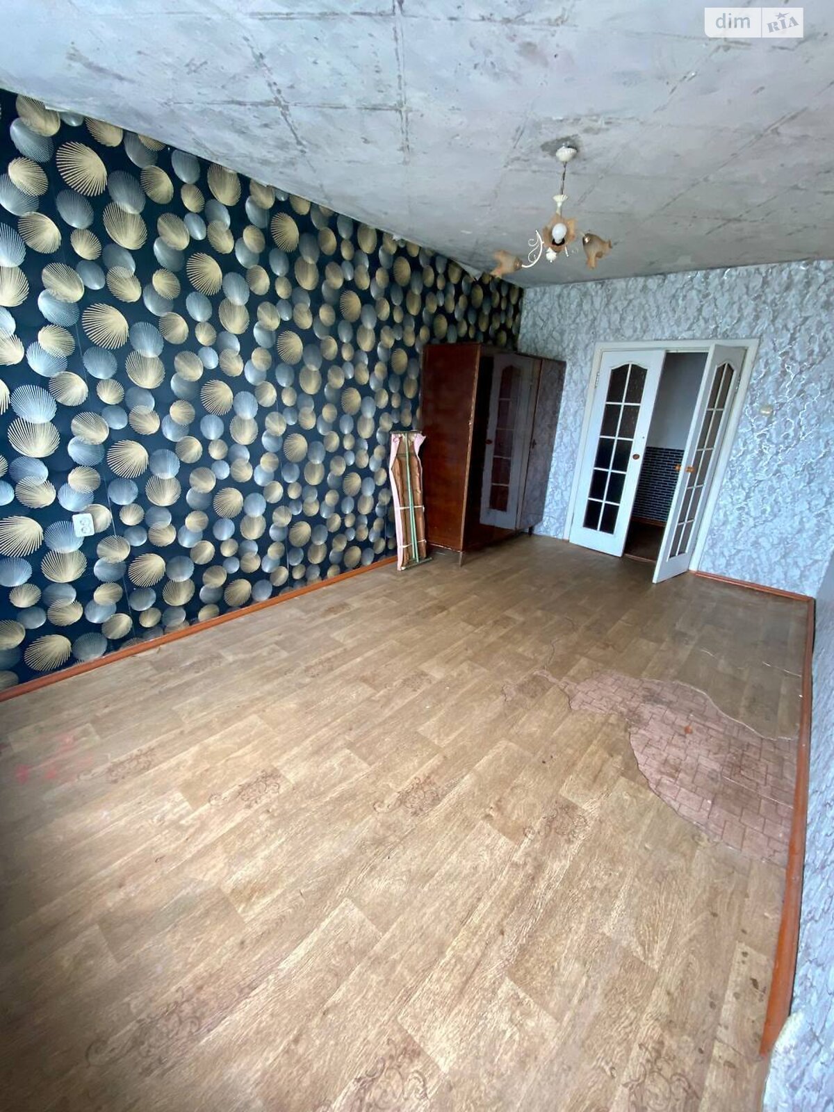 Продажа двухкомнатной квартиры в Кривом Роге, на ул. Симбирцева 4, район Покровский фото 1 Продажа двухкомнатной квартиры в Кривом Роге, на ул. Симбирцева 4, район Покровский фото 1