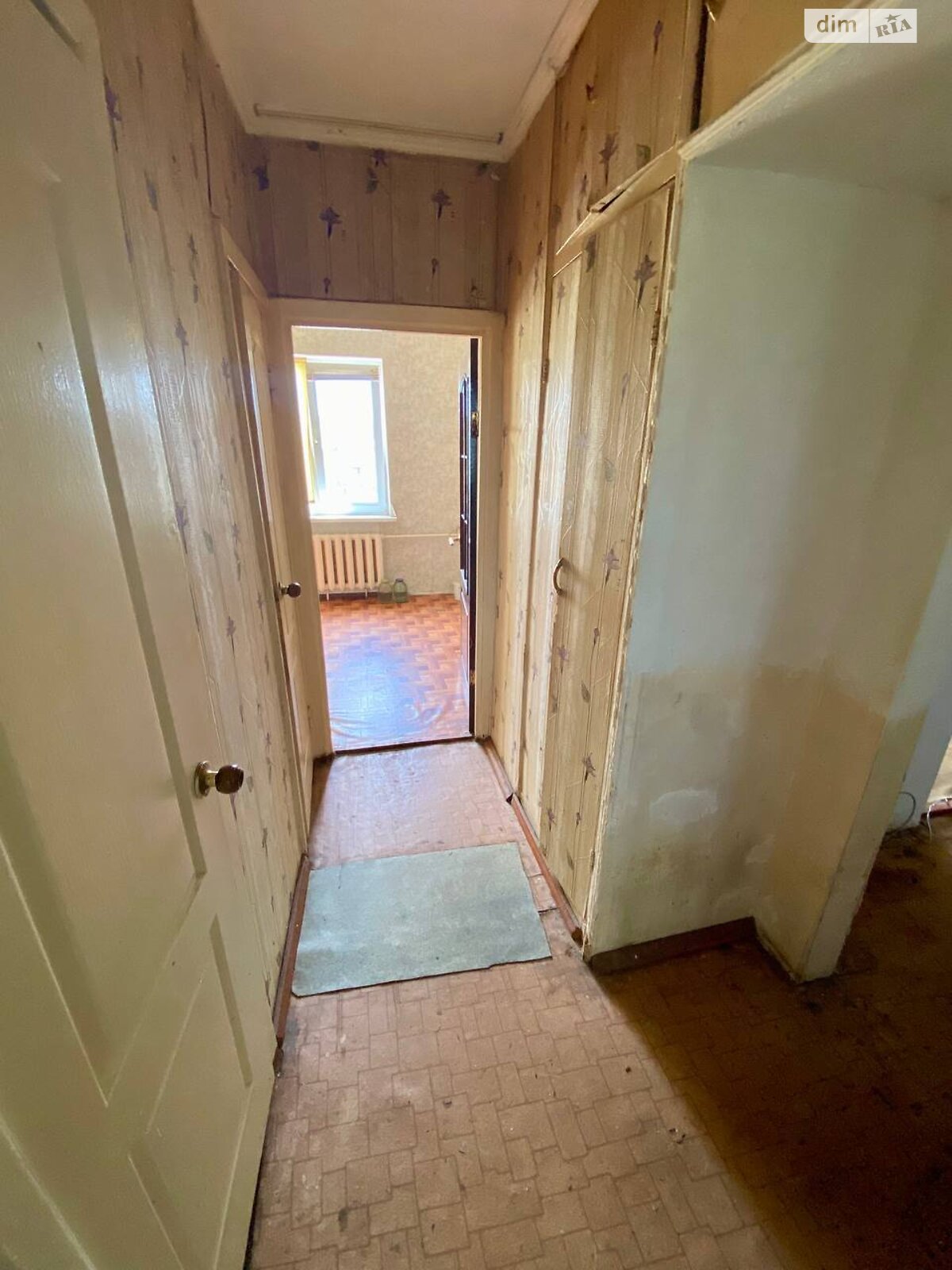 Продажа двухкомнатной квартиры в Кривом Роге, на ул. Симбирцева 4, район Покровский фото 1 Продажа двухкомнатной квартиры в Кривом Роге, на ул. Симбирцева 4, район Покровский фото 1