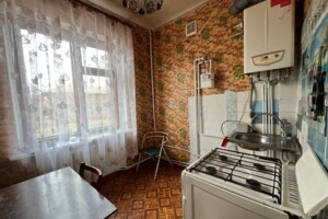 Продаж трикімнатної квартири в Кривому Розі, на вул. Синьоводська 10, район Покровський фото 2