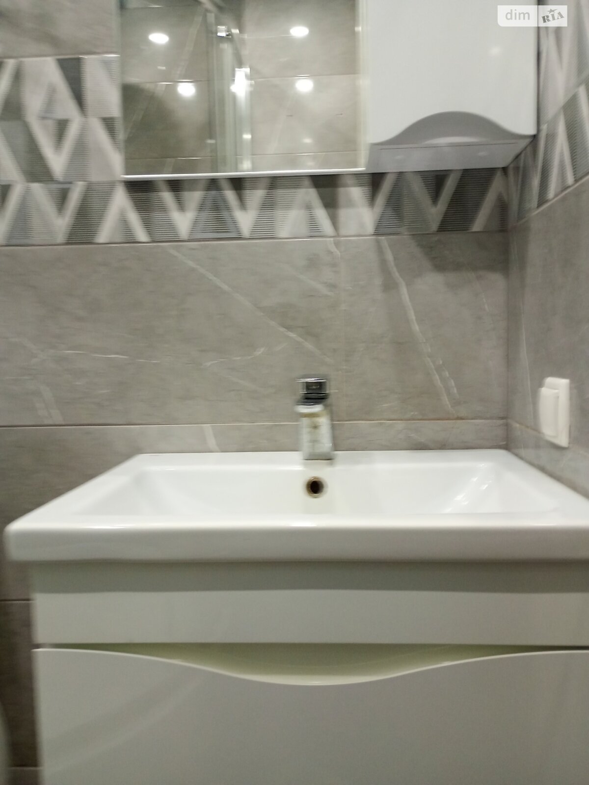 Продаж двокімнатної квартири в Кривому Розі, на вул. Соколовська, район Покровський фото 1 Продаж двокімнатної квартири в Кривому Розі, на вул. Соколовська, район Покровський фото 1