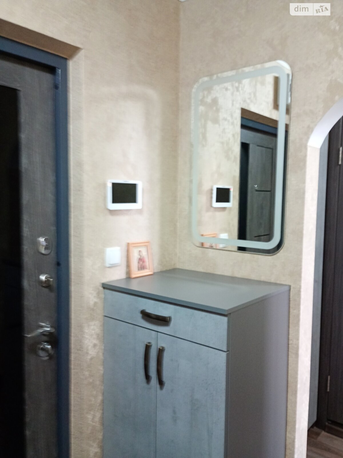 Продаж двокімнатної квартири в Кривому Розі, на вул. Соколовська, район Покровський фото 1 Продаж двокімнатної квартири в Кривому Розі, на вул. Соколовська, район Покровський фото 1