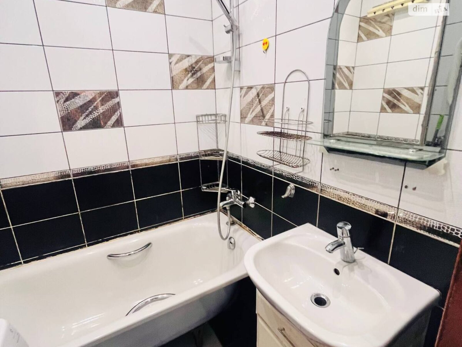 Продажа двухкомнатной квартиры в Кривом Роге, на ул. Соколовская 2, район Покровский фото 1