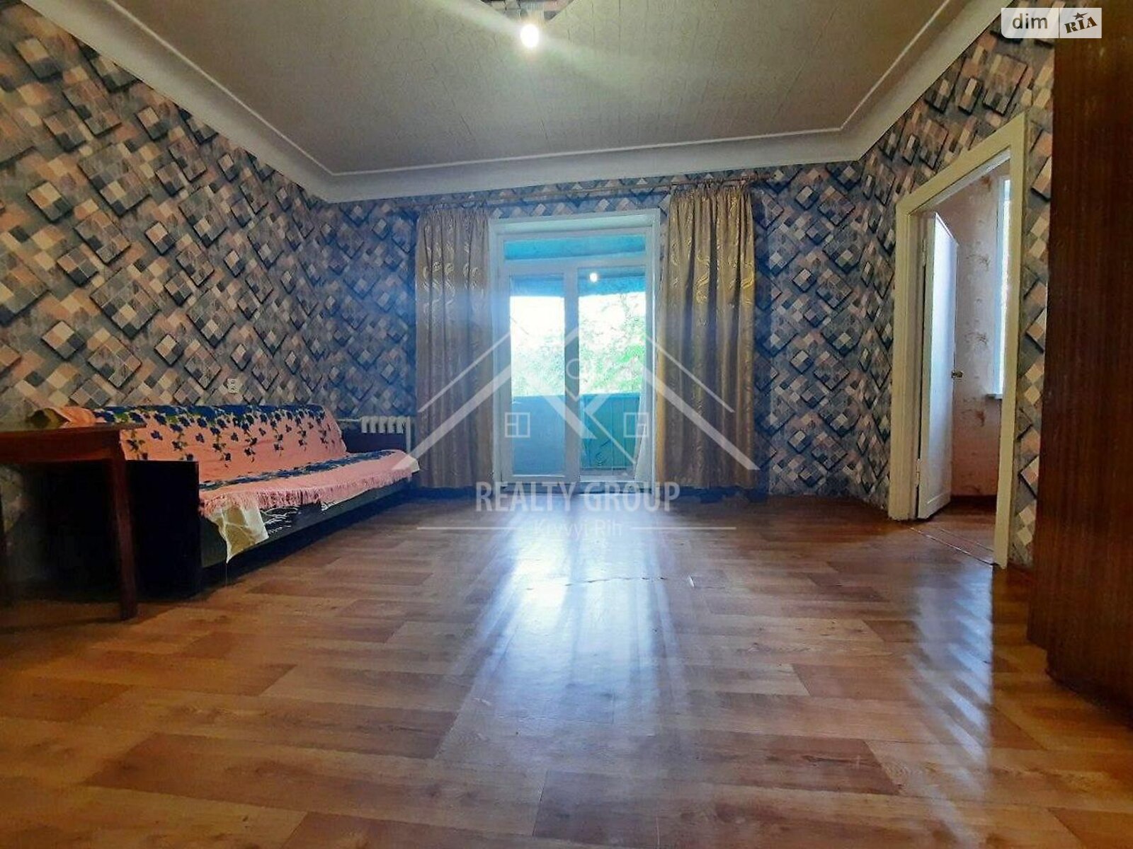 Продаж трикімнатної квартири в Кривому Розі, на вул. Уфимська 1А, район Покровський фото 1 Продаж трикімнатної квартири в Кривому Розі, на вул. Уфимська 1А, район Покровський фото 1