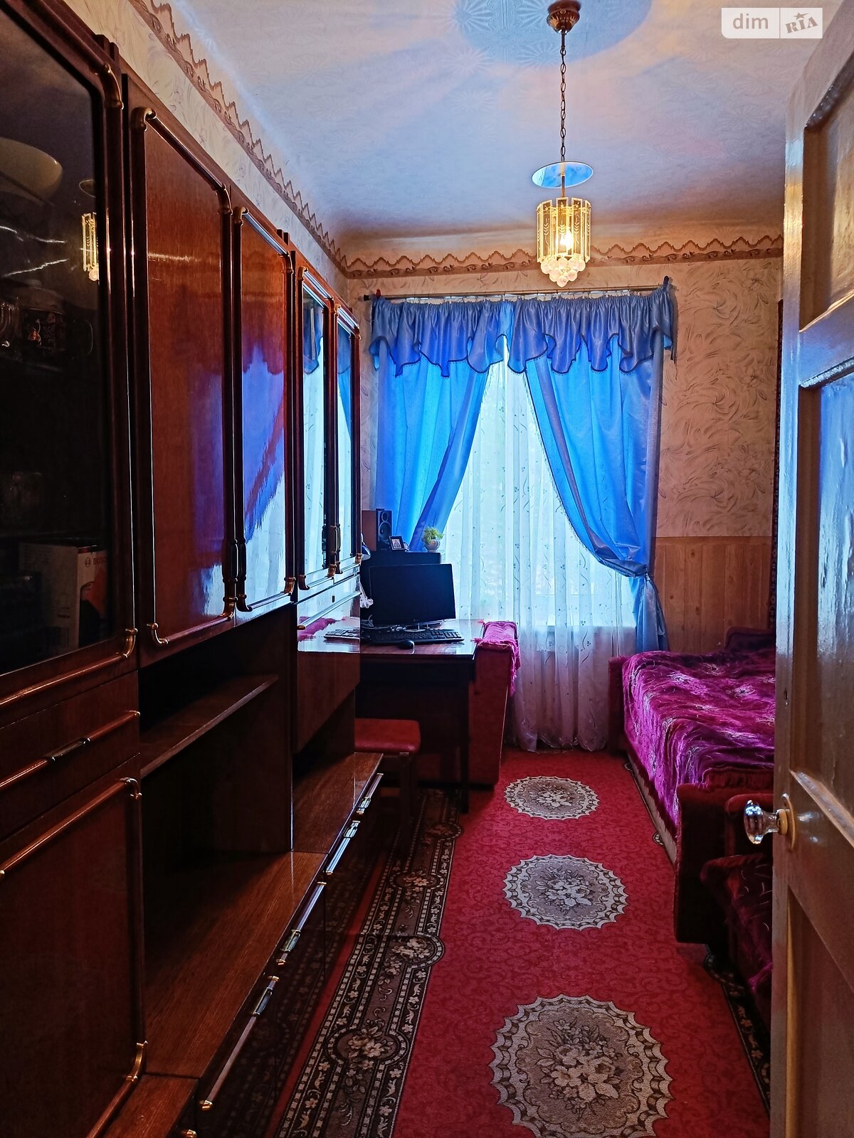 Продаж трикімнатної квартири в Кривому Розі, на вул. Ракітіна 27, фото 1 Продаж трикімнатної квартири в Кривому Розі, на вул. Ракітіна 27, фото 1