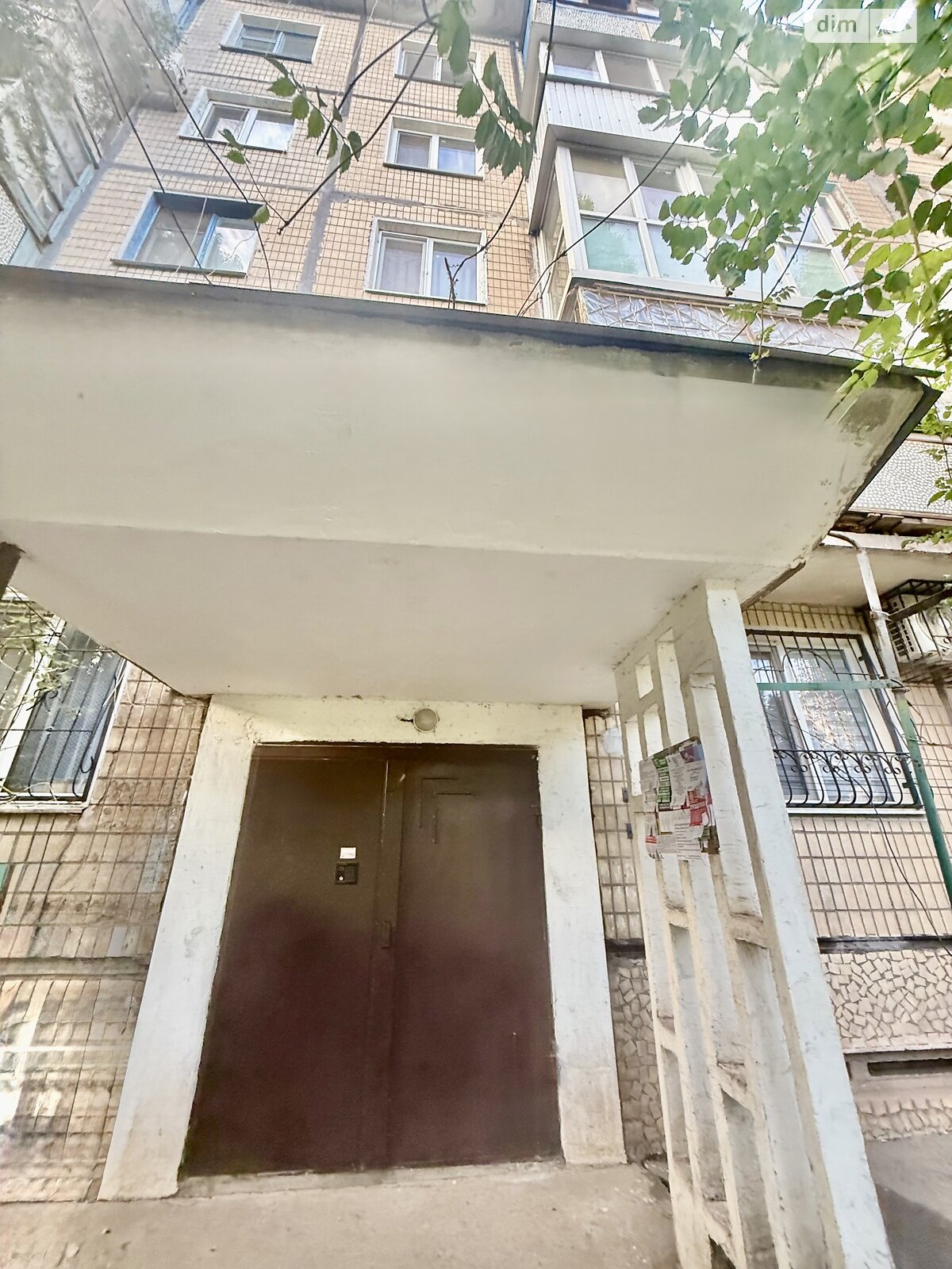 Продаж однокімнатної квартири в Кривому Розі, на вул. Олексія Різниченка 58, район Саксаганський фото 1 Продаж однокімнатної квартири в Кривому Розі, на вул. Олексія Різниченка 58, район Саксаганський фото 1