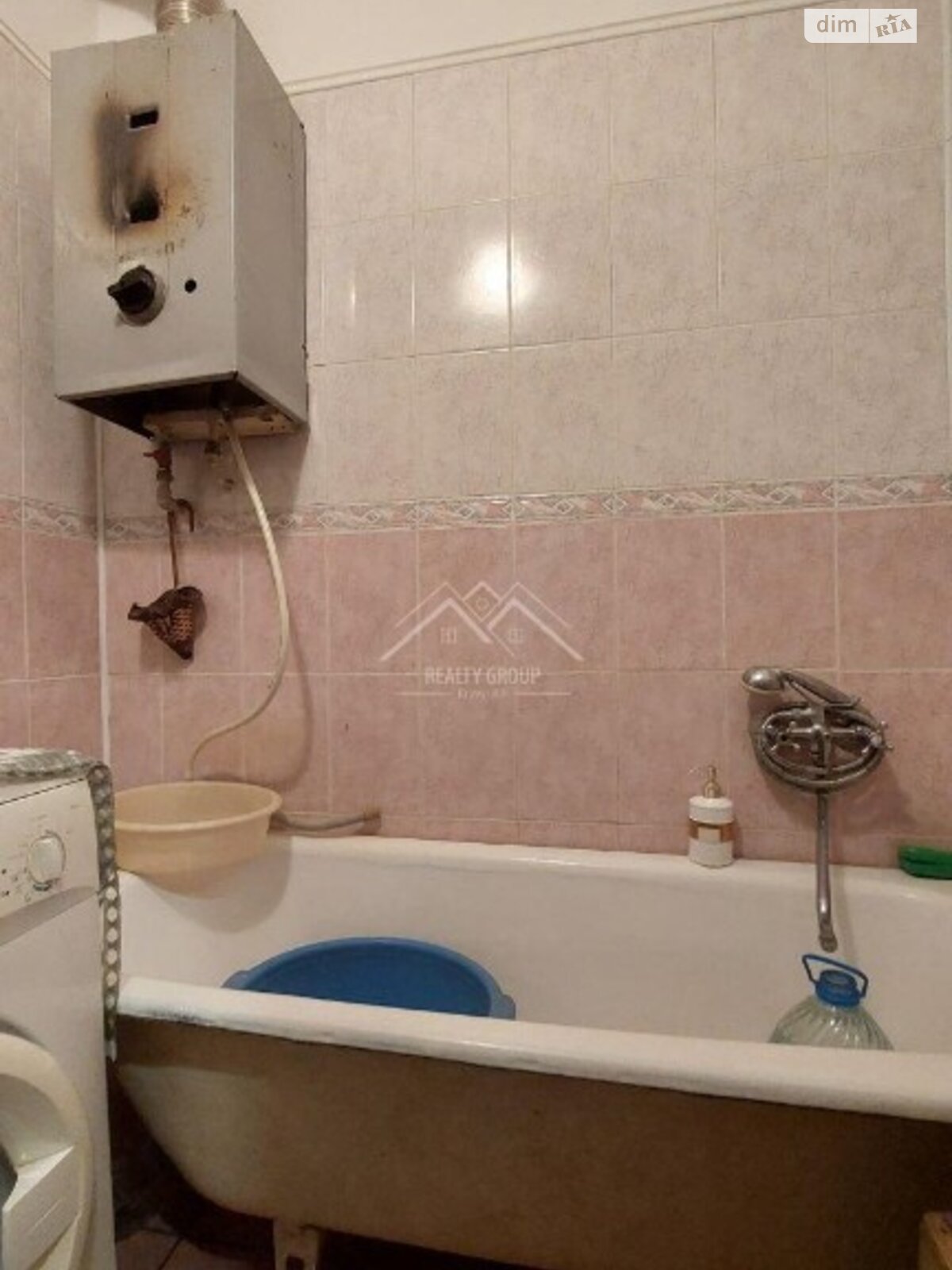 Продажа трехкомнатной квартиры в Кривом Роге, на просп. Гагарина, район Саксаганский фото 1