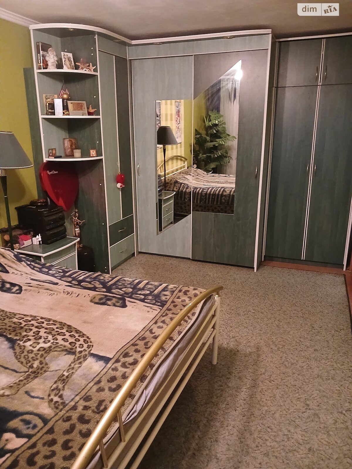 Продажа трехкомнатной квартиры в Кривом Роге, на ул. Генерала Радиевского 2, кв. 51, район Саксаганский фото 1 Продажа трехкомнатной квартиры в Кривом Роге, на ул. Генерала Радиевского 2, кв. 51, район Саксаганский фото 1