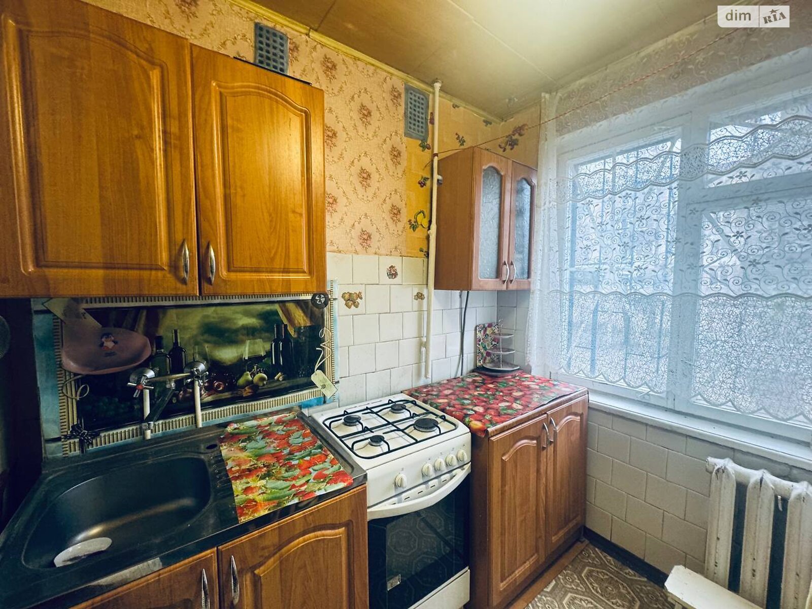 Продажа трехкомнатной квартиры в Кривом Роге, на ул. Космонавтов, район Саксаганский фото 1 Продажа трехкомнатной квартиры в Кривом Роге, на ул. Космонавтов, район Саксаганский фото 1