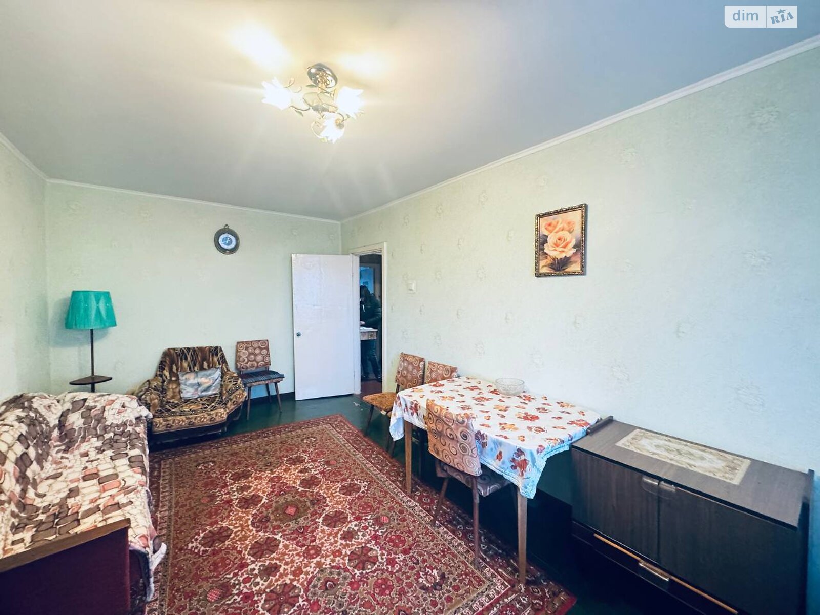 Продажа трехкомнатной квартиры в Кривом Роге, на ул. Космонавтов, район Саксаганский фото 1 Продажа трехкомнатной квартиры в Кривом Роге, на ул. Космонавтов, район Саксаганский фото 1